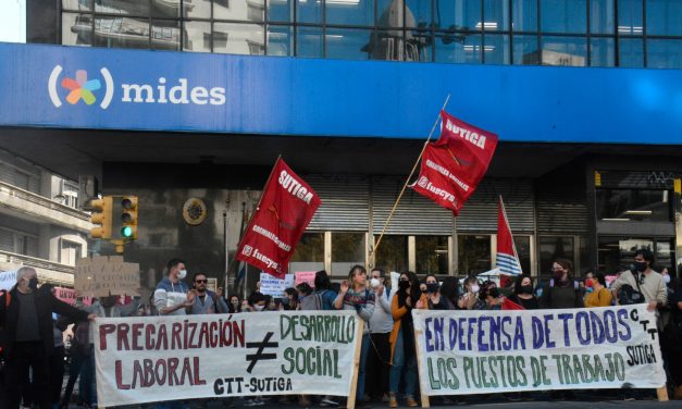 Utmides realiza un paro este lunes por adeudos salariales a 79 trabajadores del Ministerio