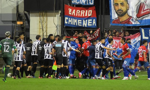 Jugadores de Nacional y Wanderers fueron citados por Fiscalía tras altercado en cancha