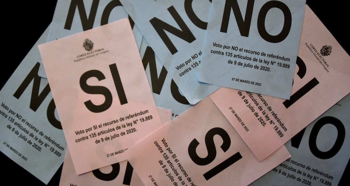 Comandos tienen 30 días para retirar cartelería del referéndum