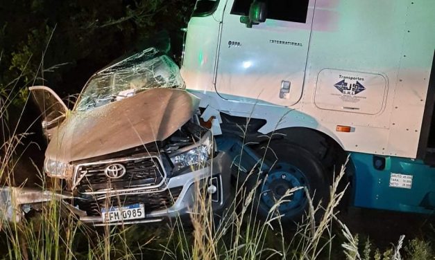 Dos personas fallecieron en un accidente de tránsito en Cerro Largo