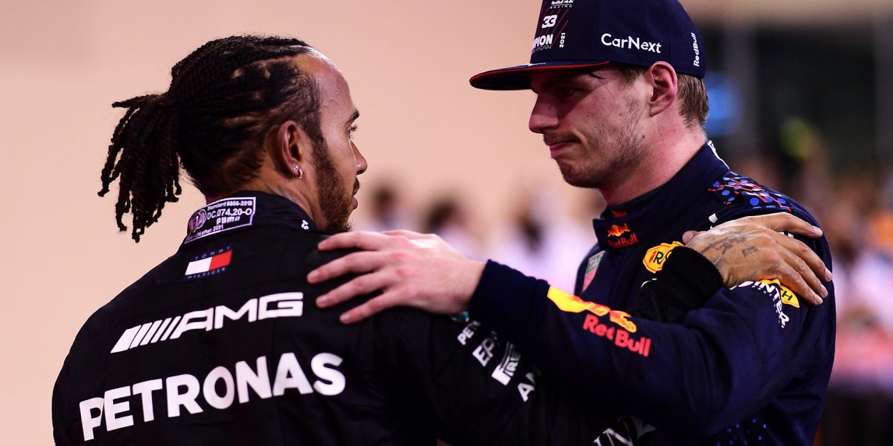 Insólito cruce en la F1: Hamilton quiere comprar al Chelsea y Verstappen lo tildó de «traicionero»