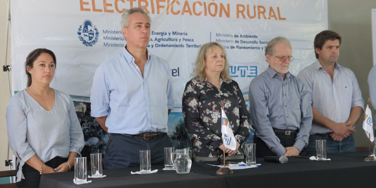 Se inauguraron obras de Electrificación Rural en el departamento de Salto