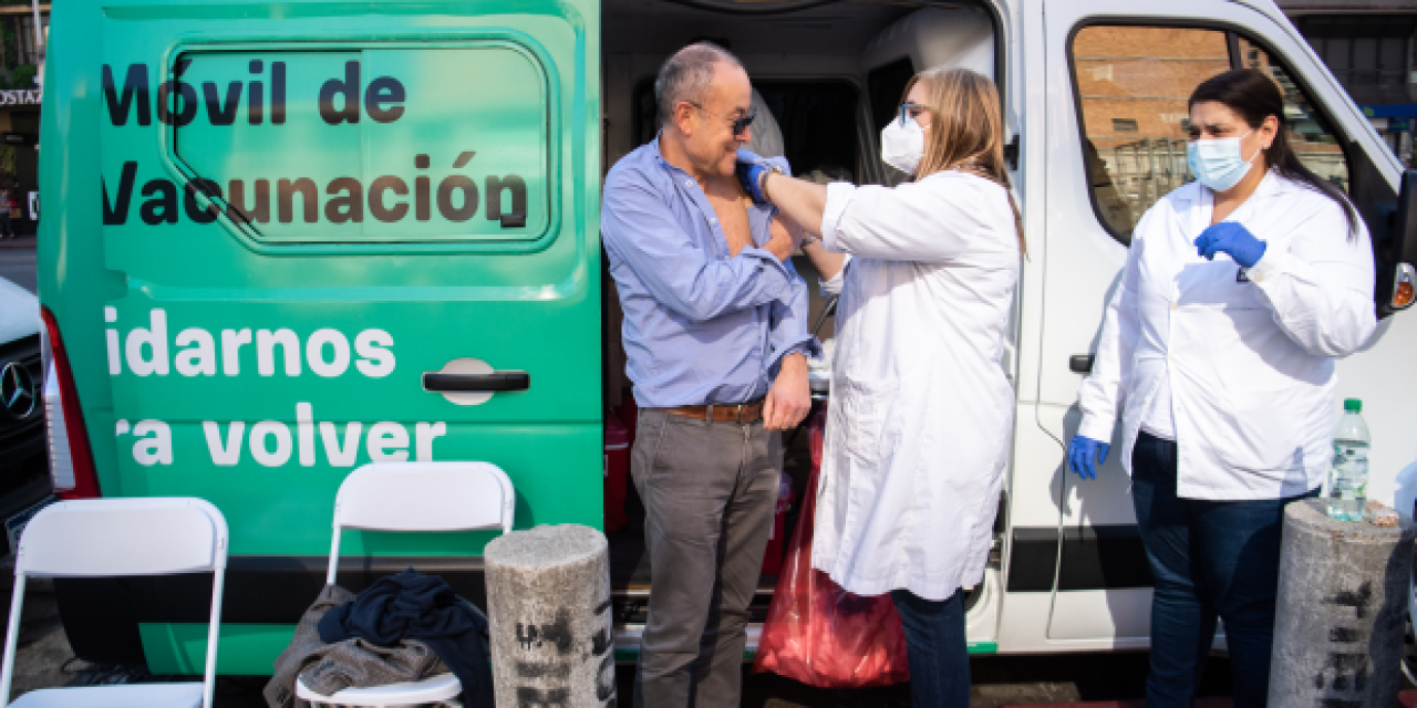 Conozca el cronograma del vacunatorio móvil contra la gripe que recorre Montevideo