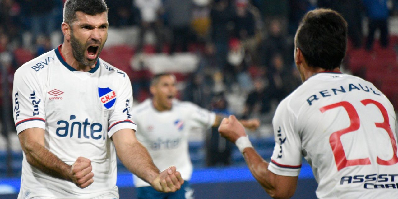 Nacional con goles de sus delanteros pelea hasta el final