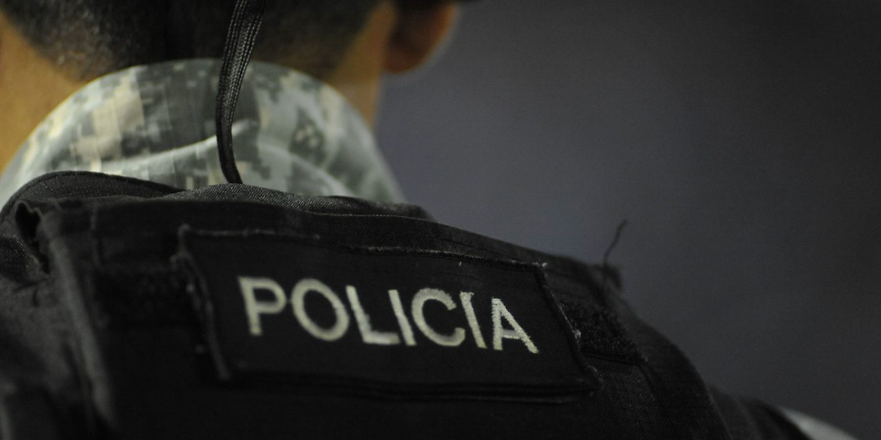 Hinchas de Nacional atacaron en un bar a uno de Peñarol y su padre les disparó