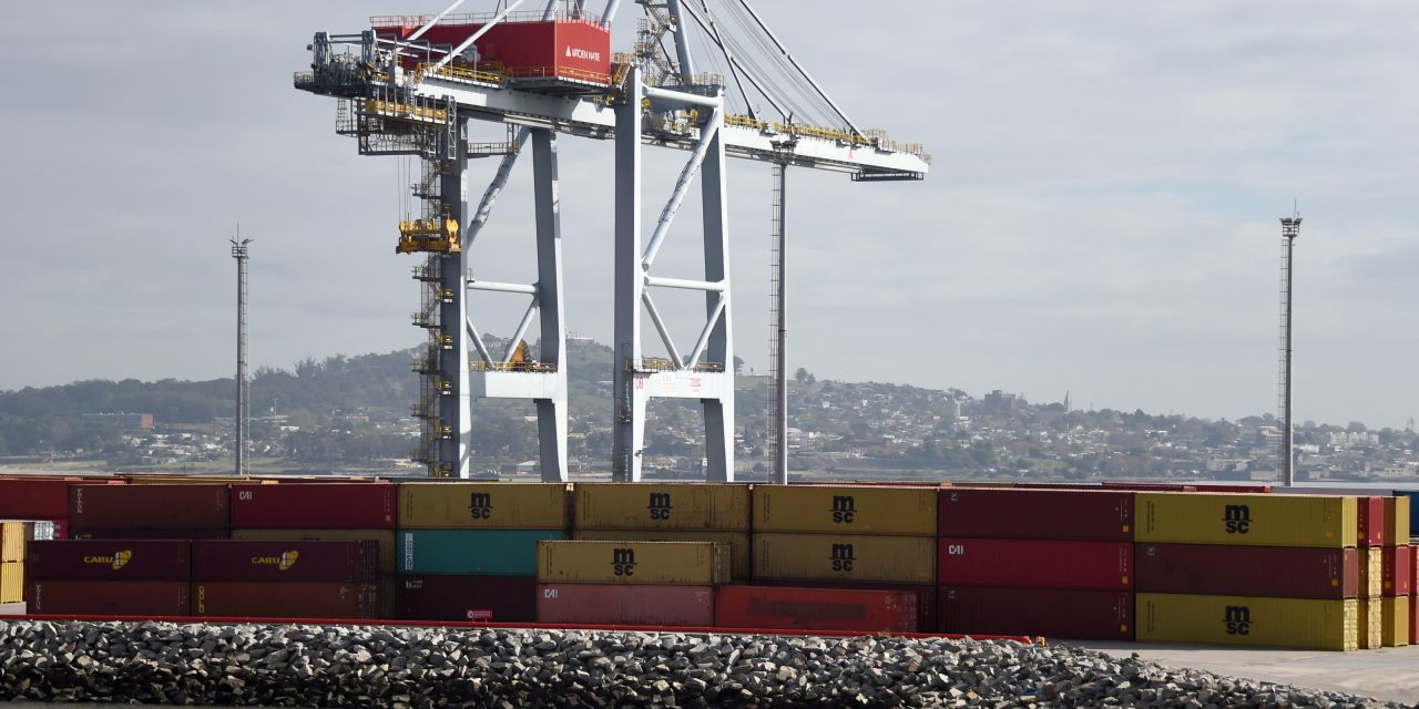 Supra resolvió comenzar un paro de 24 horas este jueves en el Puerto de Montevideo