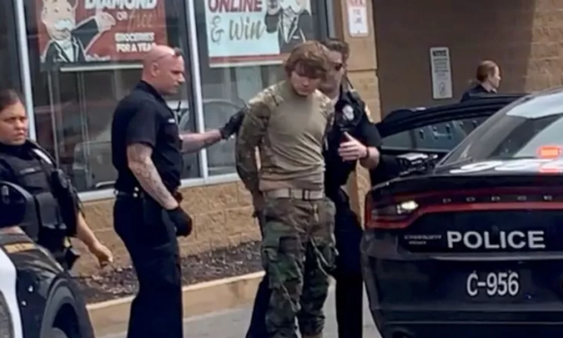 Tiroteo en EEUU: 10 muertos en un ataque investigado como un crimen de odio racial