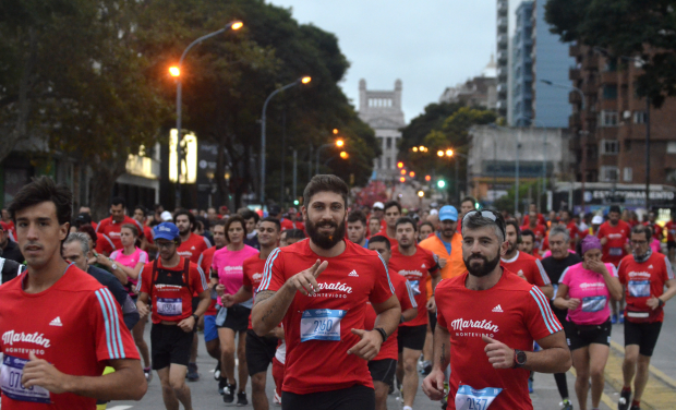 Hay cortes y desvíos de tránsito por la Maratón de Montevideo