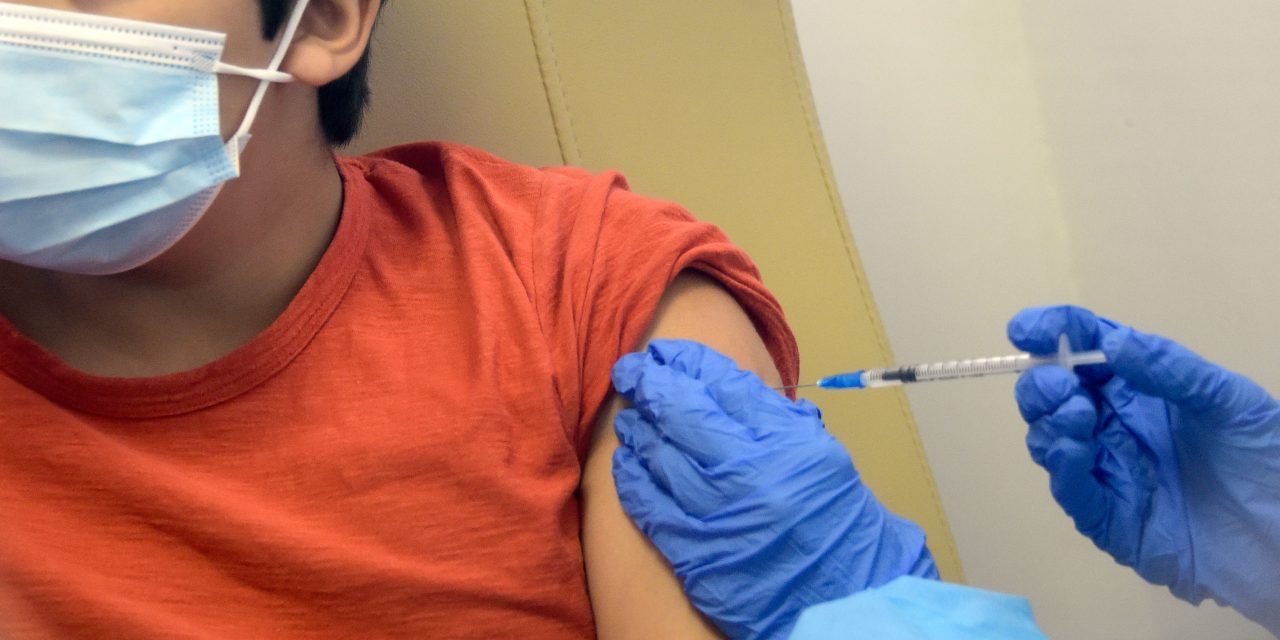 Comenzó la vacunación de refuerzo contra covid-19 en el interior del país