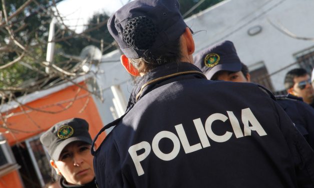 Policía de Tacuarembó detuvo a cinco personas vinculadas al narcotráfico tras varios allanamientos