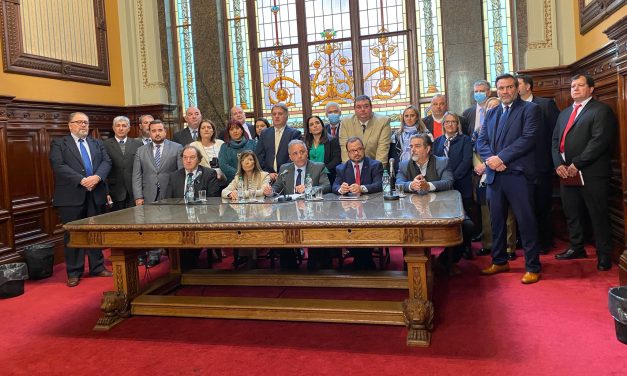 Oficialismo denuncia que en Fenapes «se montó un mecanismo gigantesco para defraudar al Estado»