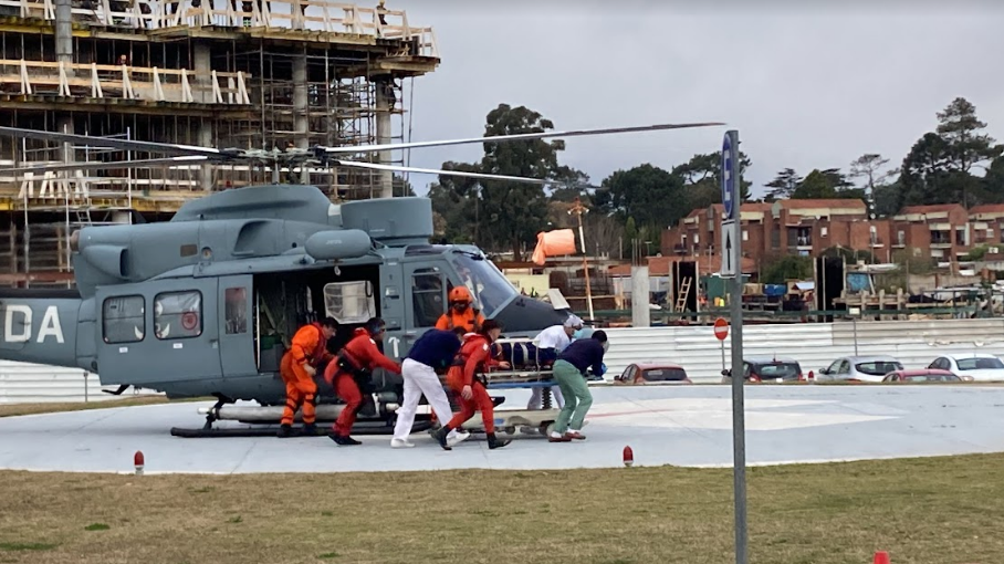 Helicóptero de la Armada rescató a pescador con un cuadro de apendicitis aguda