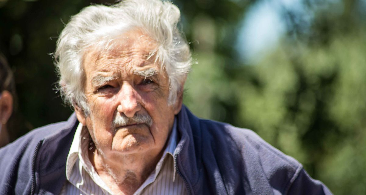 Feria del Libro en Argentina: Mujica fue insultado y abucheado por militantes de Milei