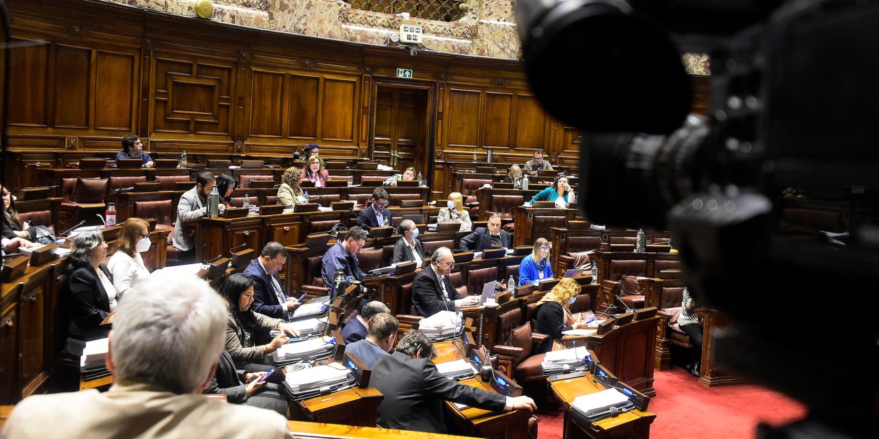 Diputados no lograron derogar ley de medios pero votaron modificar artículo 56
