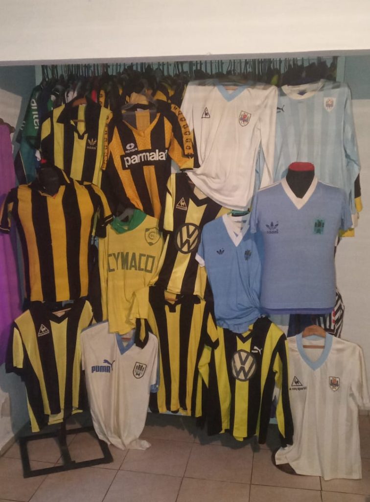 Cambiando camisetas del fútbol uruguayo - Parte #1 • Seguinos en