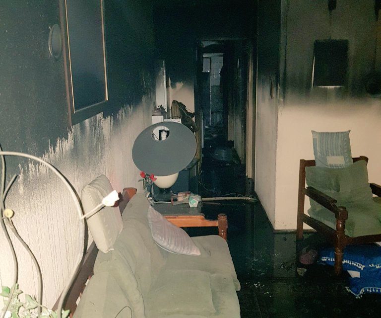 Se incendió un apartamento en el Complejo Euskal Erría 71; resultaron intoxicadas cuatro personas