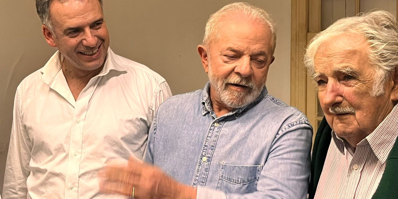 Mujica y Orsi se encontraron con Lula en Brasil a horas del balotaje
