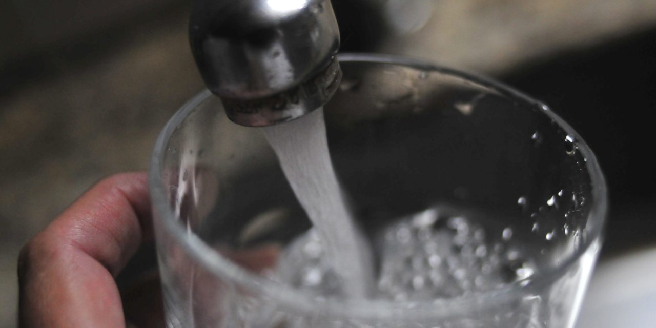 Sinae repartirá agua potable en algunas localidades del norte ante déficit hídrico