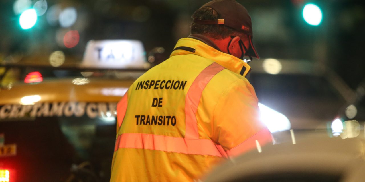 Fiscalía solicitará la condena del hombre que golpeó a un inspector de tránsito en avenida Italia