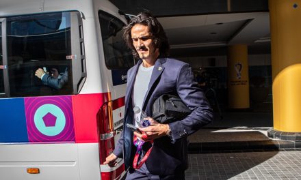 «Los partidos de debut, si no se desbloquean en los primeros minutos, terminan siendo de muchas especulaciones», dijo Cavani