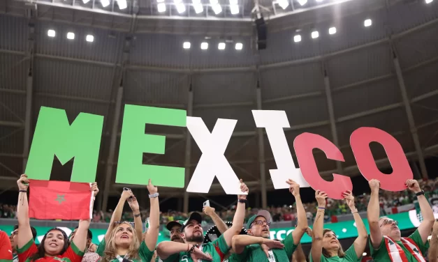 FIFA abrió expedientes disciplinarios a Ecuador y México por cánticos ofensivos