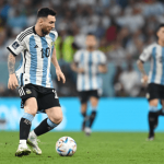 Messi «muy feliz» por dar «un pasito más» en el mundial