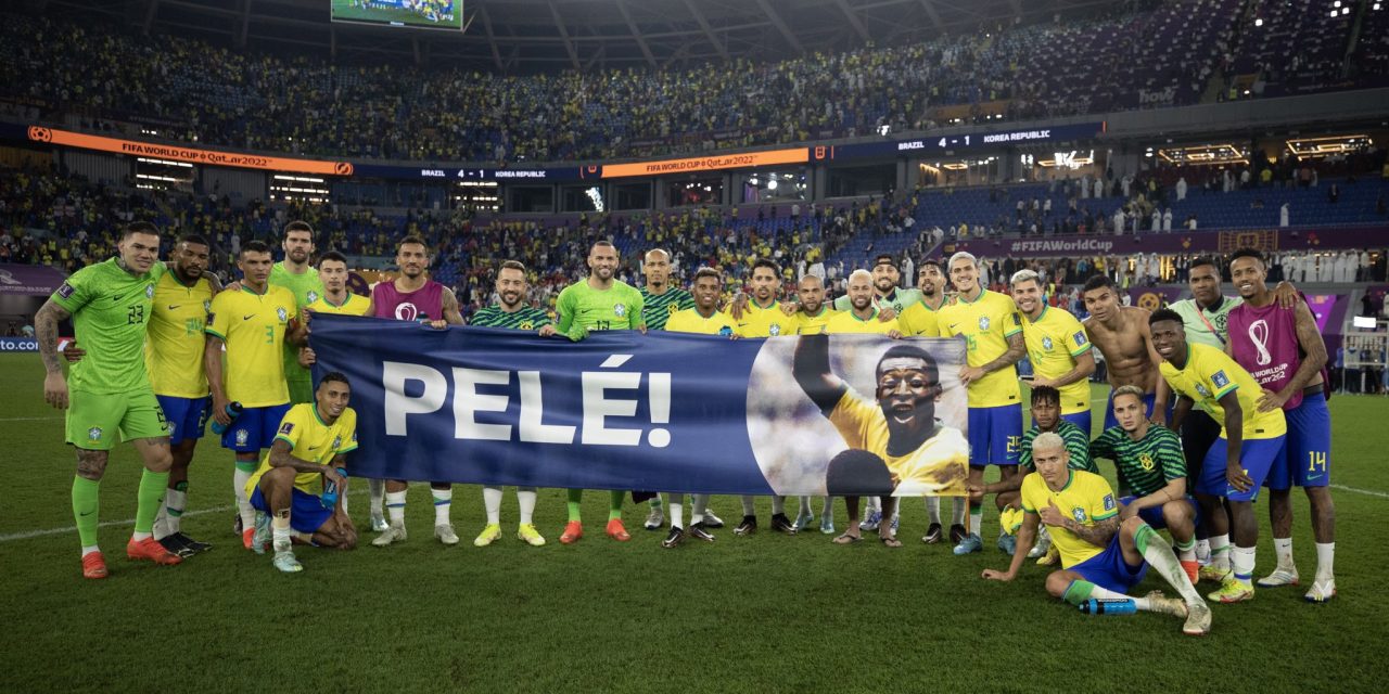 Jugadores de Brasil dedican triunfo a Pelé