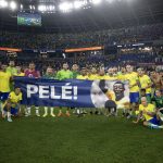 Jugadores de Brasil dedican triunfo a Pelé
