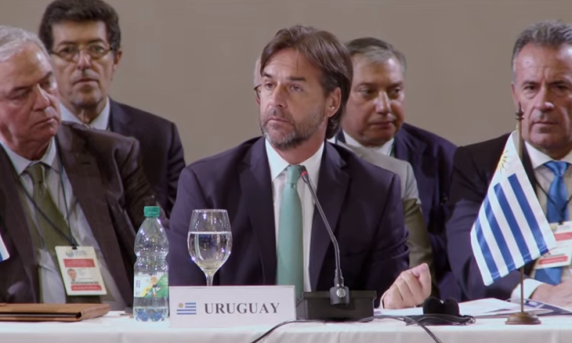 Lacalle Pou dijo al Mercosur que Uruguay correrá «el riesgo de salir al mundo», pero sin apostar «al sentido rupturista»