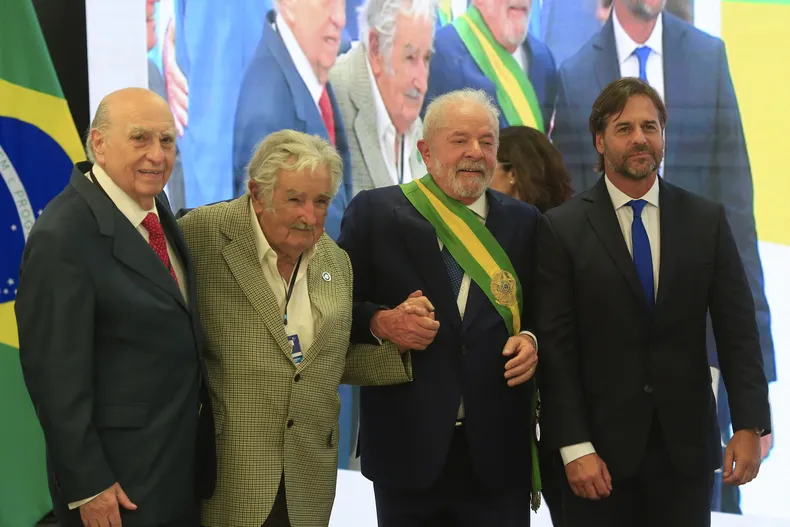 El presidente de Brasil visitará Uruguay el 25 de enero tras invitación de Lacalle Pou
