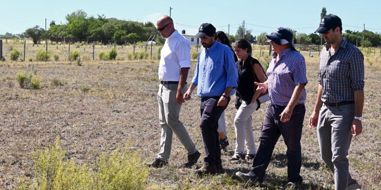 Intendencia de Canelones asiste a productores rurales del departamento ante déficit hídrico