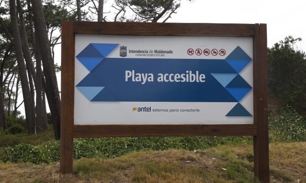 Quedó habilitada la Playa Accesible de Punta del Este para residentes y turistas