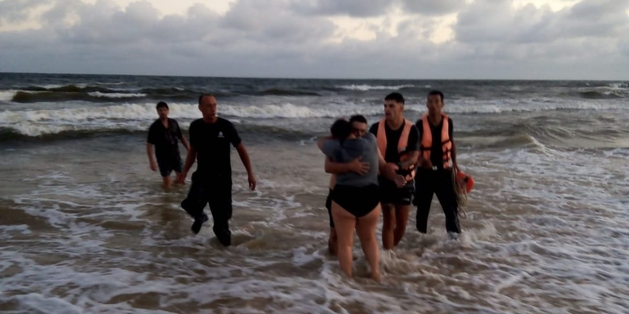 Hombre fue rescatado en playa de Ciudad de la Costa