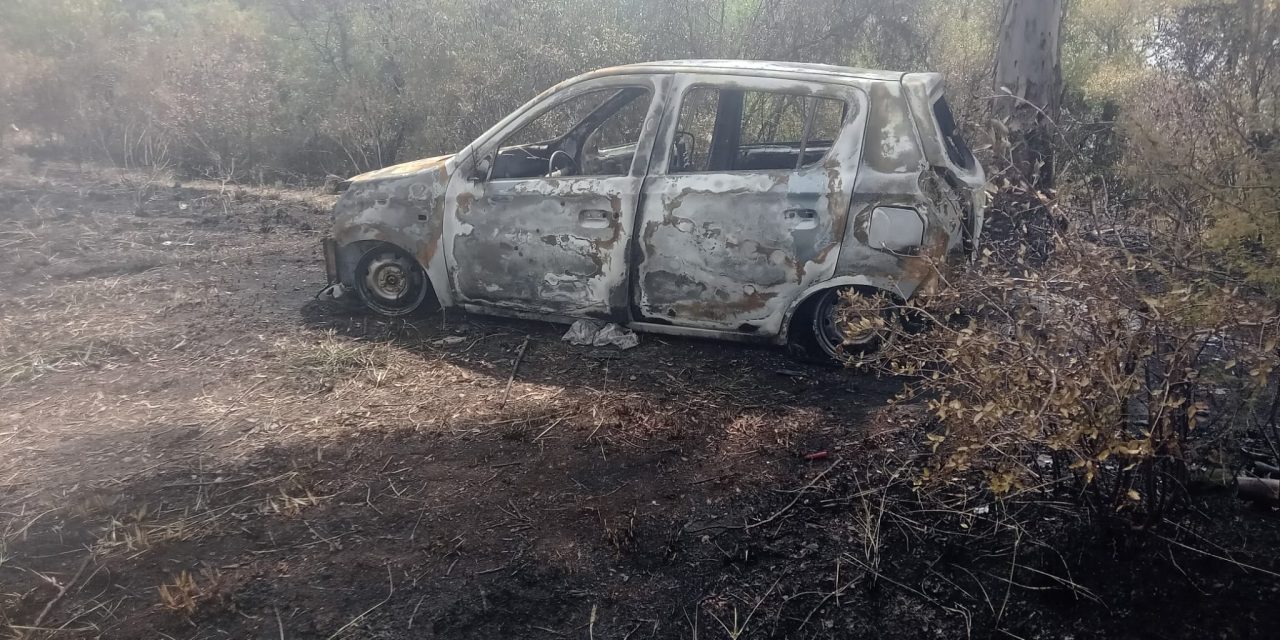 Investigan el hallazgo de un cuerpo en un auto incendiado en Salto