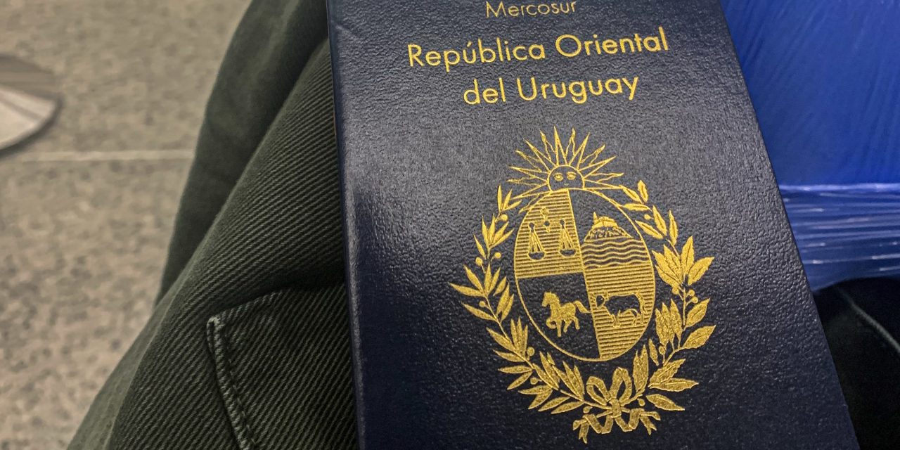 Informe: La desesperación de uruguayos que quieren ser italianos y los pagos por servicios que no reciben
