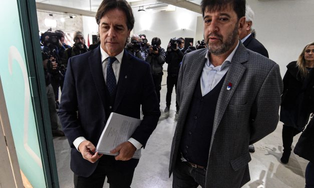 Pereira dijo que la reunión con Lacalle Pou fue «positiva» y pero OSE «siempre corrió este partido de atrás”