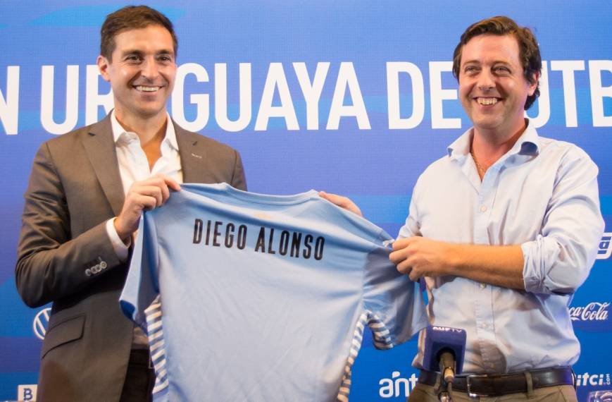 Diego Alonso, de la selección de Uruguay a estrenarse con el