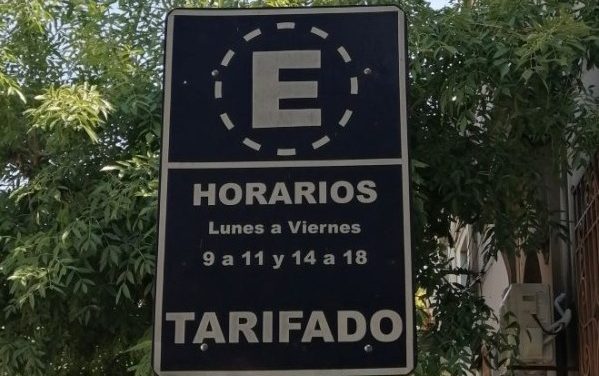 Comienza a regir ampliación del estacionamiento tarifado en Salto con fuertes críticas de comerciantes