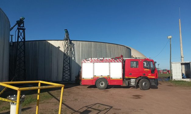 Bomberos logró retirar los cuerpos e identificar a los dos trabajadores que cayeron al biodigestor en Durazno