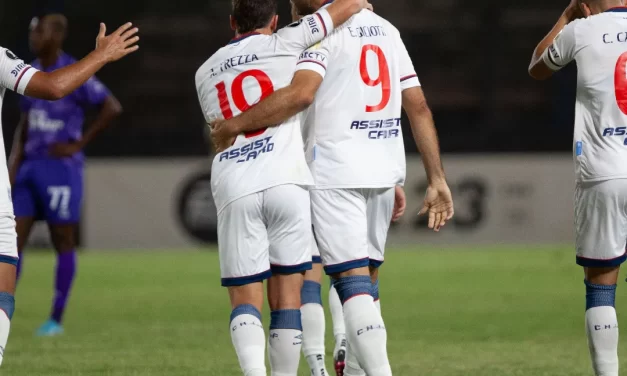 Nacional debutó en Caracas con un triunfo tan importante como pálido