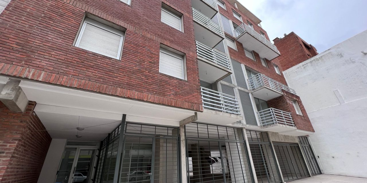 Adjudicación de viviendas era realizada de forma directa por la ministra, sostuvo exjefe de gabinete de Moreira, Gonzalo Reissig