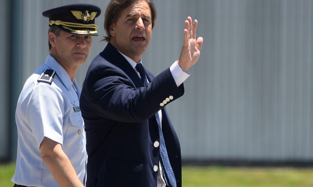 Lacalle inauguró Aeropuerto de Rivera: “A mi no se me ocurrió” pero “por suerte escucho más de lo que hablo”