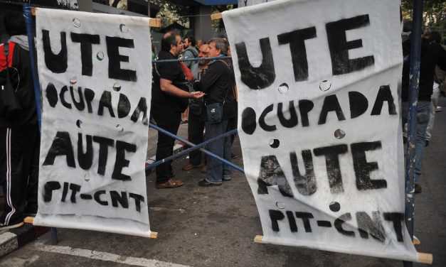 Trabajadores de UTE ocupan sede en Durazno por recorte de personal