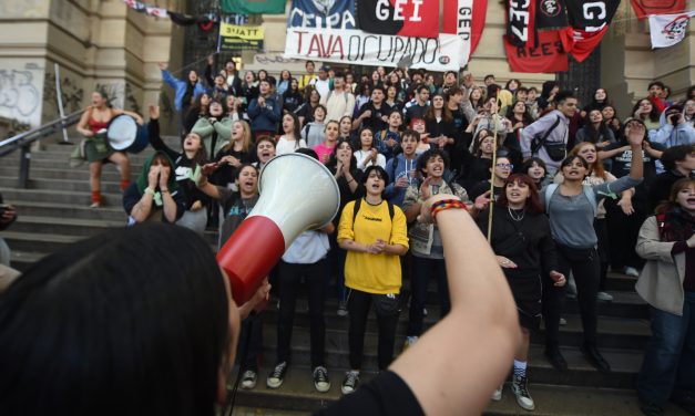 Este martes paran los docentes de Secundaria de Montevideo en apoyo a colegas del IAVA