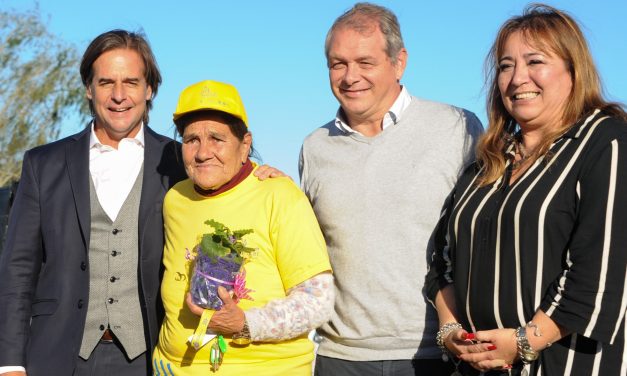 Lacalle Pou inauguró 24 viviendas en Florida destinada a personas que vivían en asentamientos