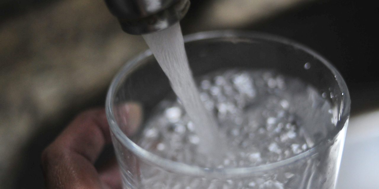 “El agua está garantizada, lo que hay que medir es la calidad”, dijo Lacalle