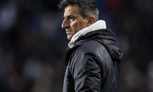 “Peñarol necesita un técnico ahora y yo en este momento no estoy para pensar en Peñarol”