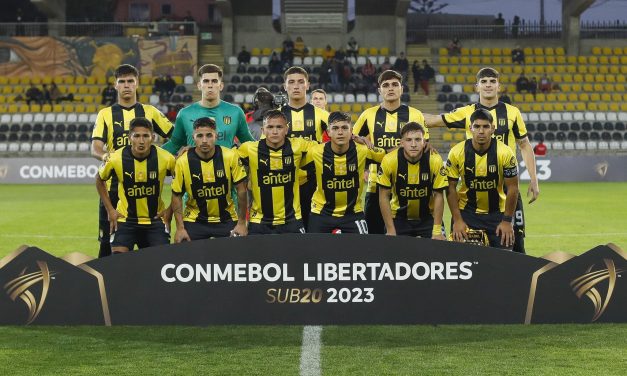 La sub 20 de Peñarol arrancó notable su defensa de título en Libertadores