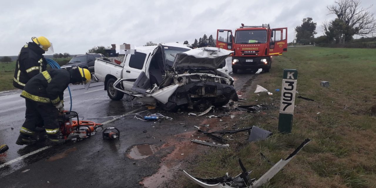 Choque frontal entre dos vehículos en ruta 3 dejó un muerto y cinco lesionados en Paysandú