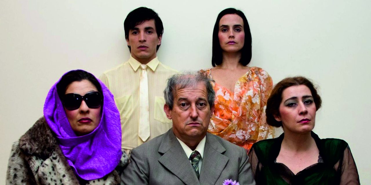 «Los padres terribles» agrega funciones en el Teatro El Galpón